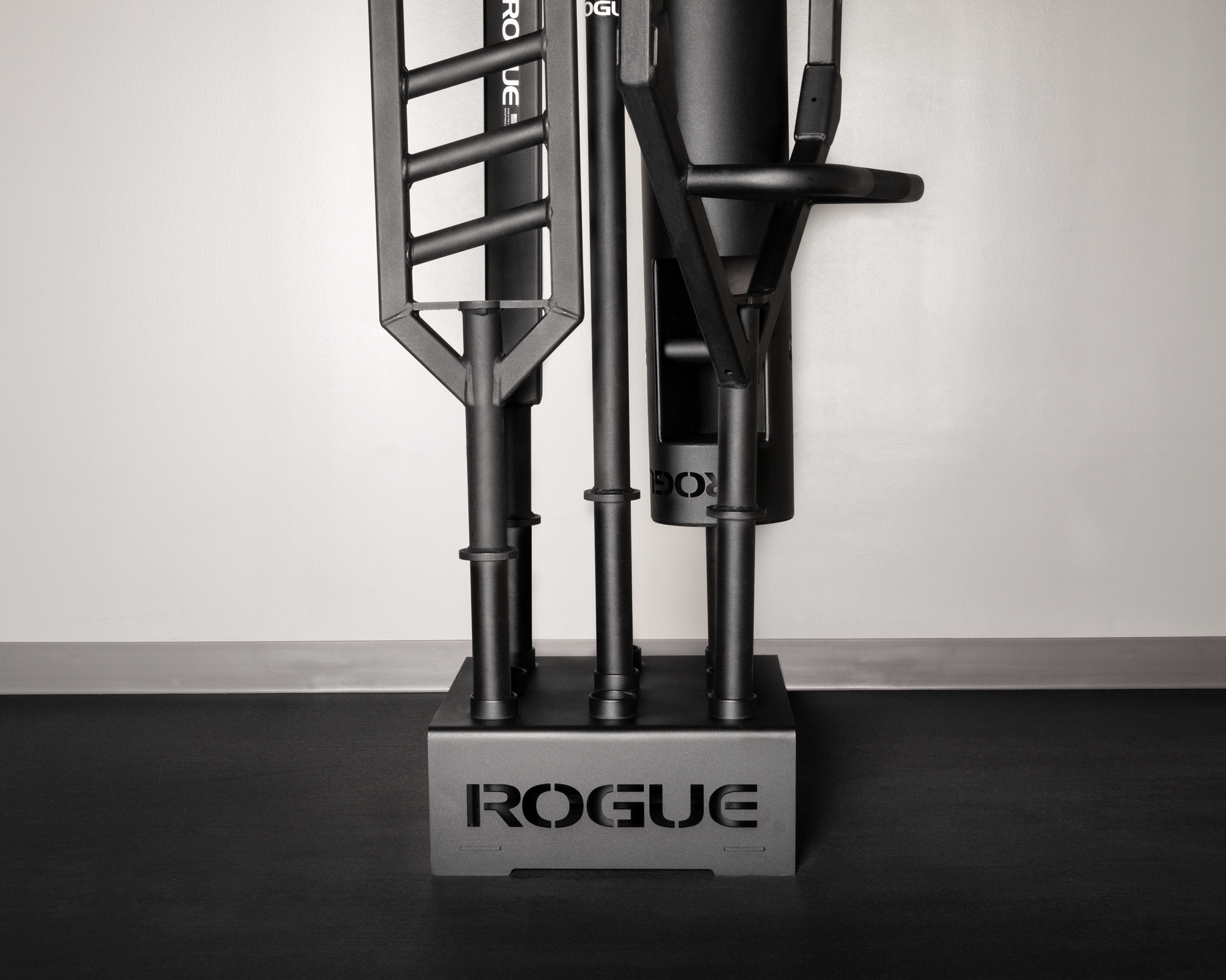 Rogue 9 Bar Holder