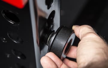 New Quick-Attach Knob