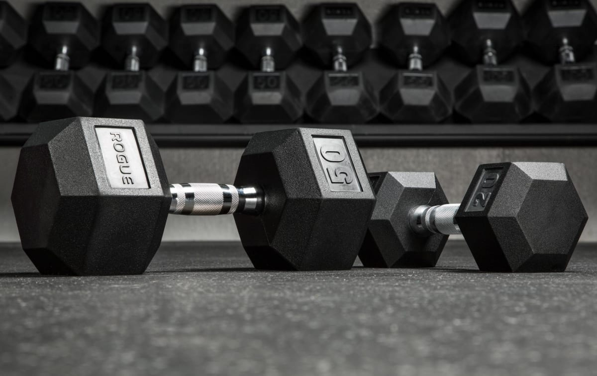 Rogue Dumbbells-Mancuernas Hexagonales — Unión cabeza–mango propietaria