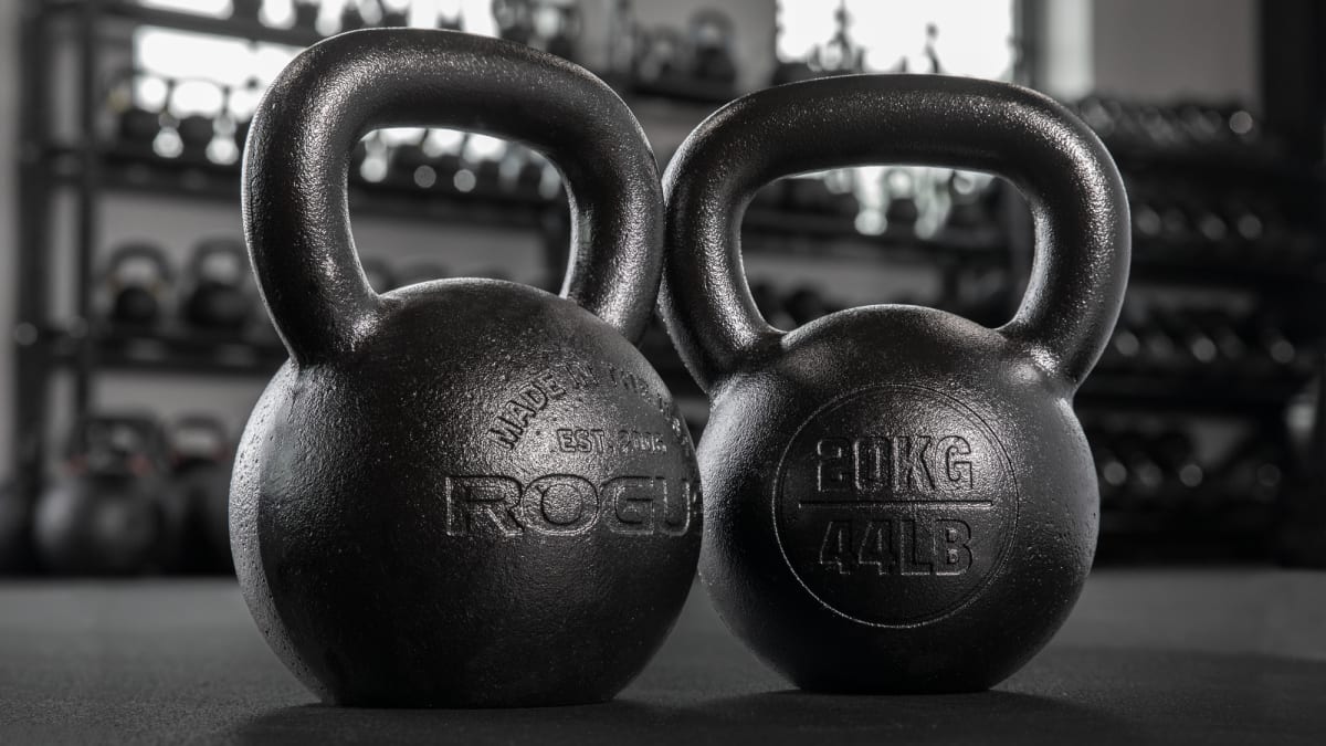 Rogue E-Coat Kettlebells · detalle de fundición