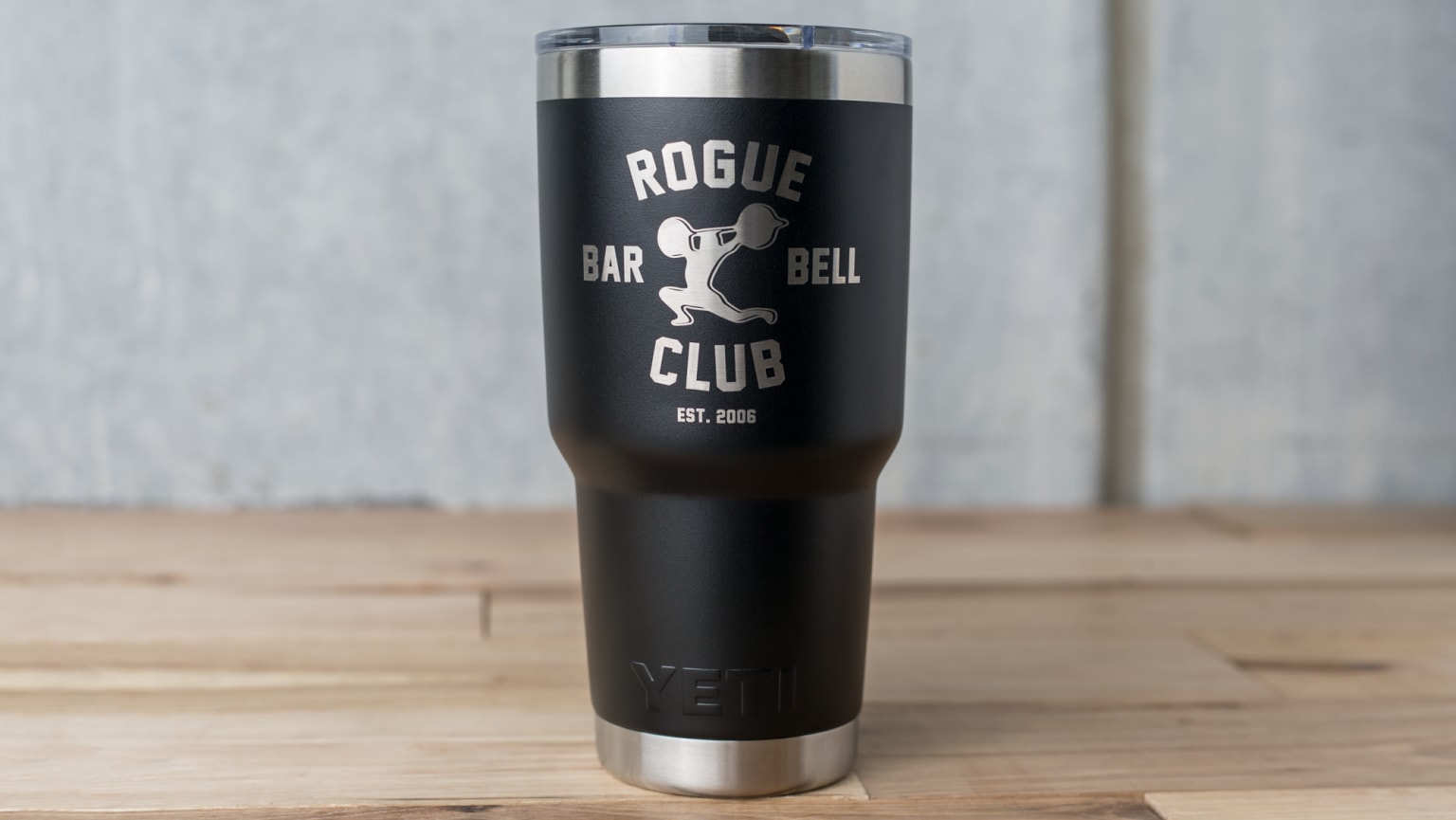 YETI Rambler - 20oz Duracoat - Black - Rogue Barbell Club
