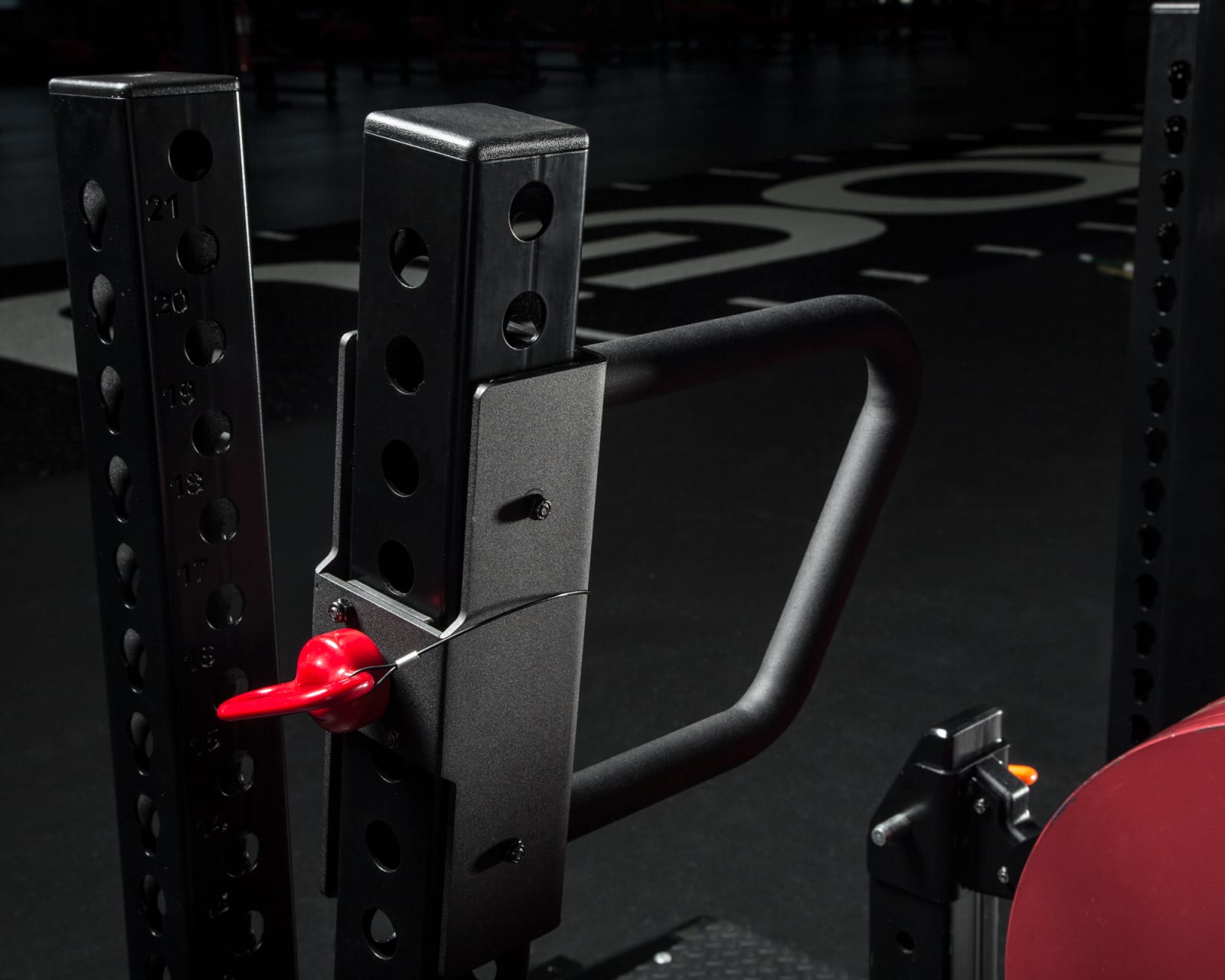 rogue belt squat machine