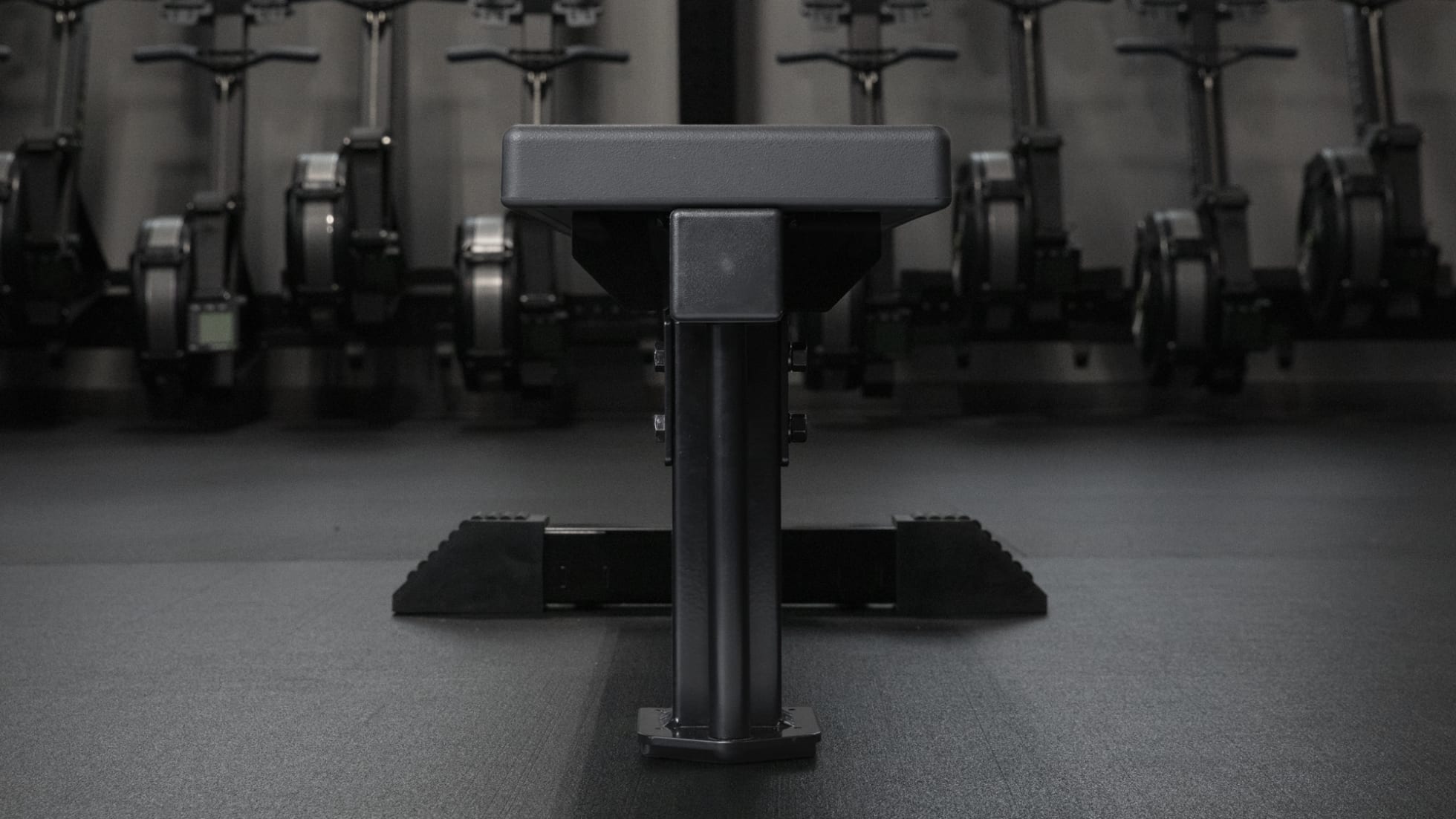 Rogue Fitness Monster Utility Bench 2.0 - Thumbnail 3