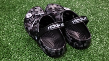 catalog/Apparel/Crocs/CRO002/CRO002-web3_i3hs3v