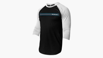 catalog/Apparel/Women's Apparel /Longsleeve/HW0568/HW0568-H_r8ul3t