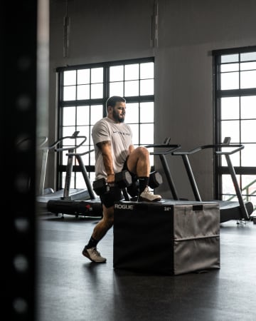 catalog/Conditioning/Strength Equipment/Dumbbells/AU-KGDB/AU-KGDB-web2_iyl5zw
