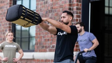 catalog/Conditioning/Strength Equipment/Sand Bags/IP1302/V2/IP1302-web13_lyyyro