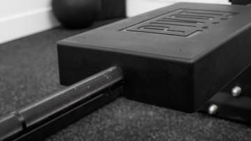 catalog/Strength Equipment/Training Accessories /AB0030/AB0030-WEB2_hhpplq