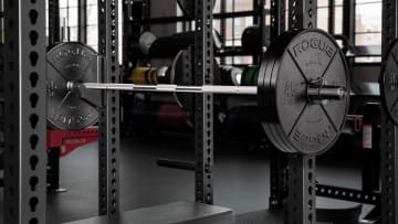 catalog/Weightlifting Bars and Plates/Barbells/Mens 20KG Barbells/RA2570-SSIL/RA2570-SSIL-web8_ikgtg0