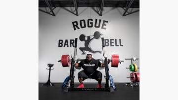 catalog/Weightlifting Bars and Plates/Barbells/Specialty Barbells/RA1045-SSDC/RA1045-SSDC-WEB2_fwxj11