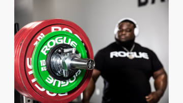 catalog/Weightlifting Bars and Plates/Barbells/Specialty Barbells/RA1045-SSDC/RA1045-SSDC-WEB7_cv03em