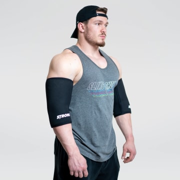 strongsleevesquarter_9b5e1a50-4981-46b3-97b8-44677c3476c9-SU0033_vszbcw