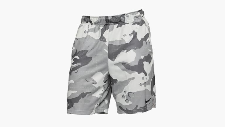 Nike Men's Dri-FIT Camo Shorts 5.0 - Pure Platinum / Black shown on a white background