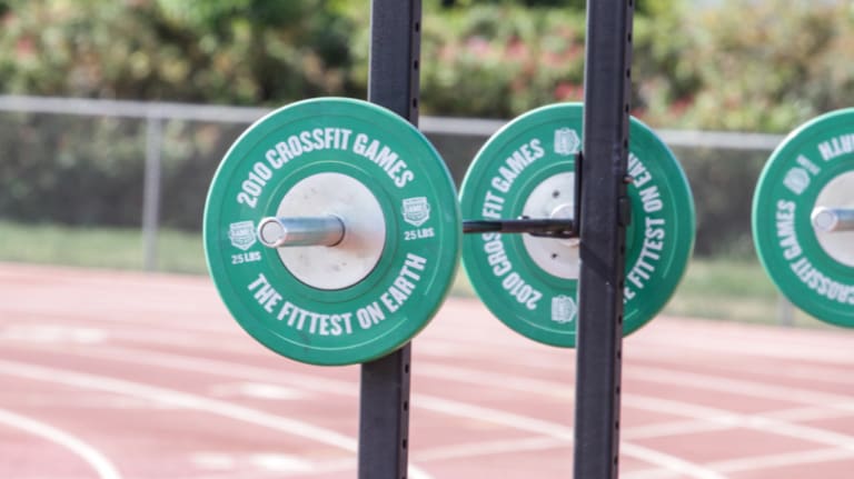 catalog/Weightlifting Bars and Plates/Plates/Competition Bumpers/UBIB0521/UBIB0521-web2_nvifc7