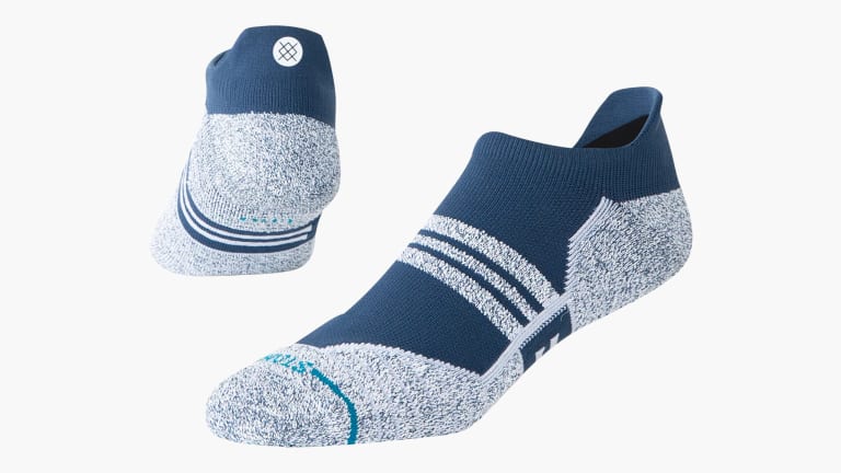 catalog/Apparel/Accessories /Socks/A258C26LIN-WHT/A258C26LIN-WHT-H_vqr2fz