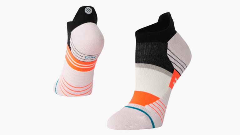 catalog/Apparel/Accessories /Socks/A258C26LIN-WHT/A258C26LIN-WHT-H_vqr2fz