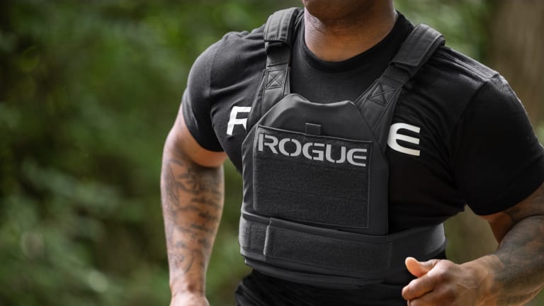 catalog/Bodyweight and Gymnastics/Bodyweight /Weighted Vests/IP1306/IP1306-Black-H_acw9lw
